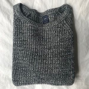 Gap sweater